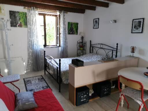Studio Tres Agreable Totalement Independant Dans Maison Avec Cour Sans Vis A Vis Villa Vittel Eksteriør billede